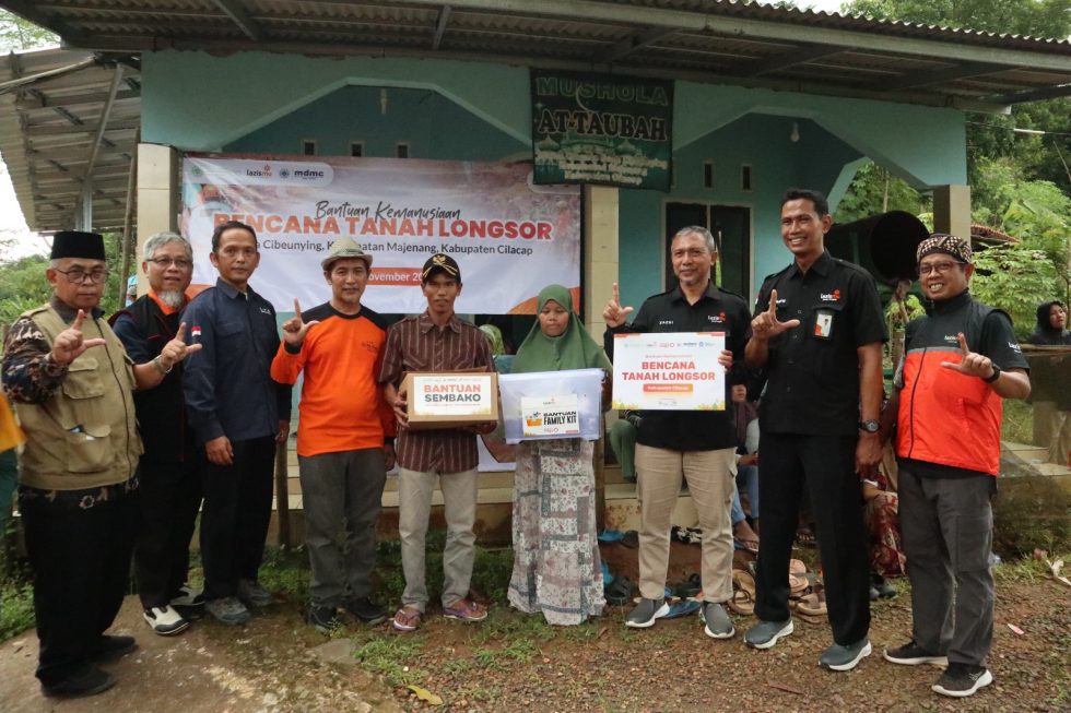 Bantuan kemanusiaan longsor Cibeunying
