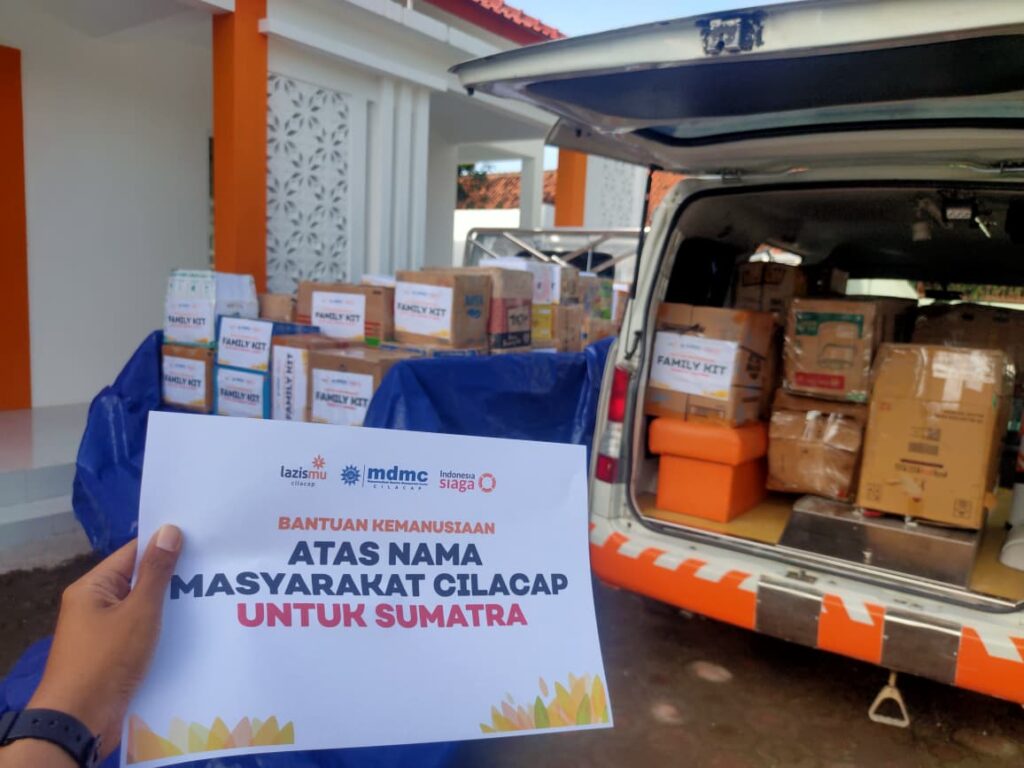 Lazismu Cilacap salurkan bantuan untuk Sumatra