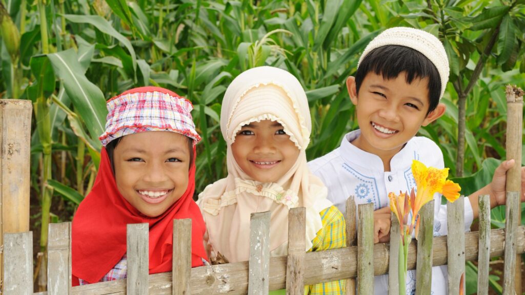 Mengapa Bulan Muharram Identik dengan Menyantuni Anak Yatim? Ini Makna dan Hikmah yang Perlu Diketahui