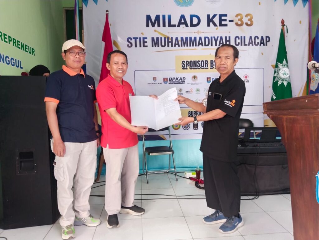Pengurus Kantor Layanan Lazismu STIEM Cilacap Resmi Dilantik pada Milad ke-33