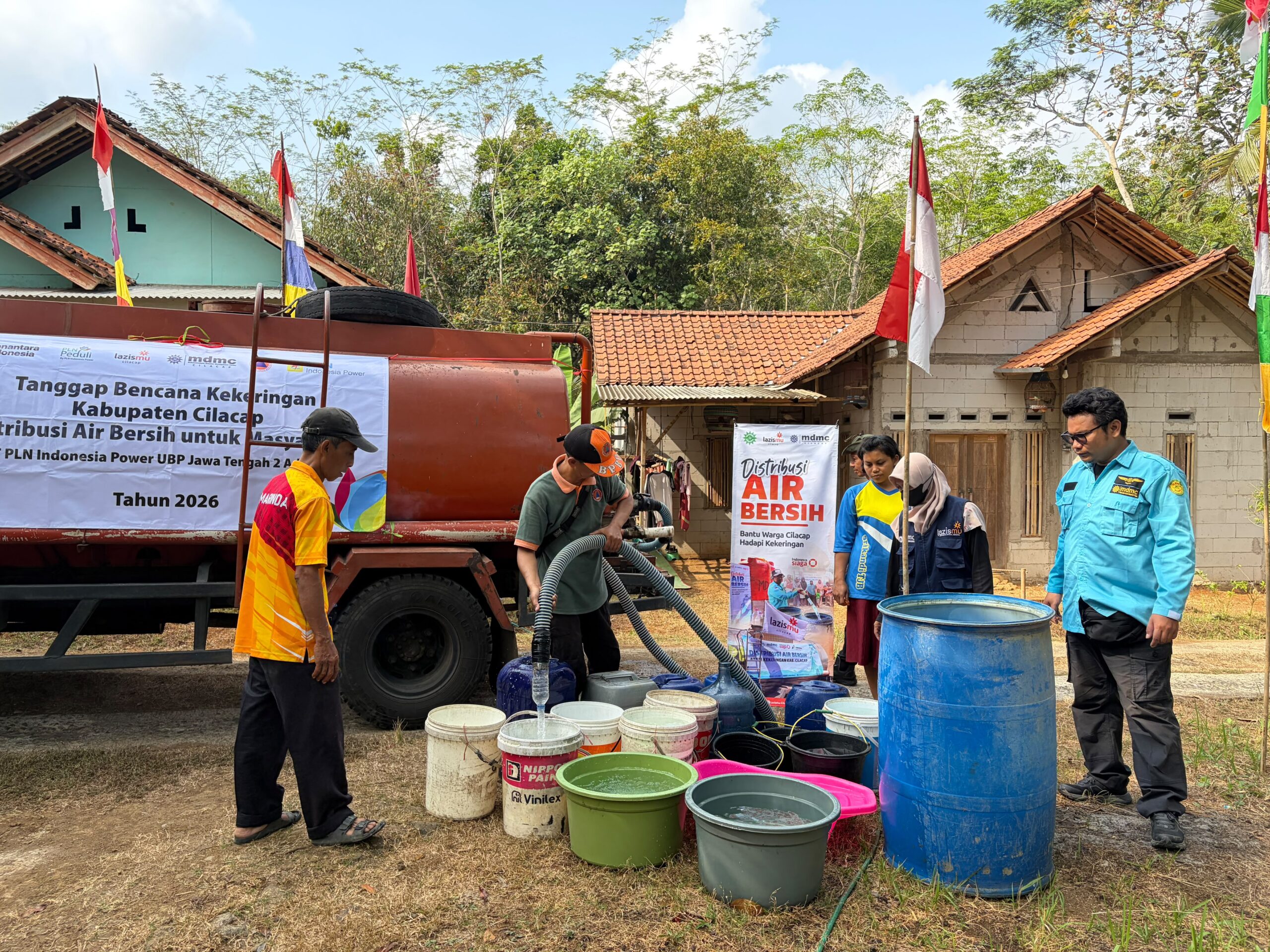 Warga Desa Tarisi Wanareja Terima 10 Ribu Liter Air Bersih di Tengah Kekeringan